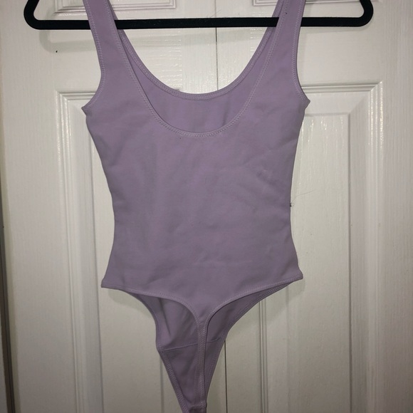 BRAND NEW ARITZIA SCOOP NECK BODY SUIT - Picture 2 of 5